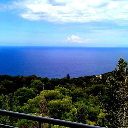 Agnantio * Áyios Nikítas